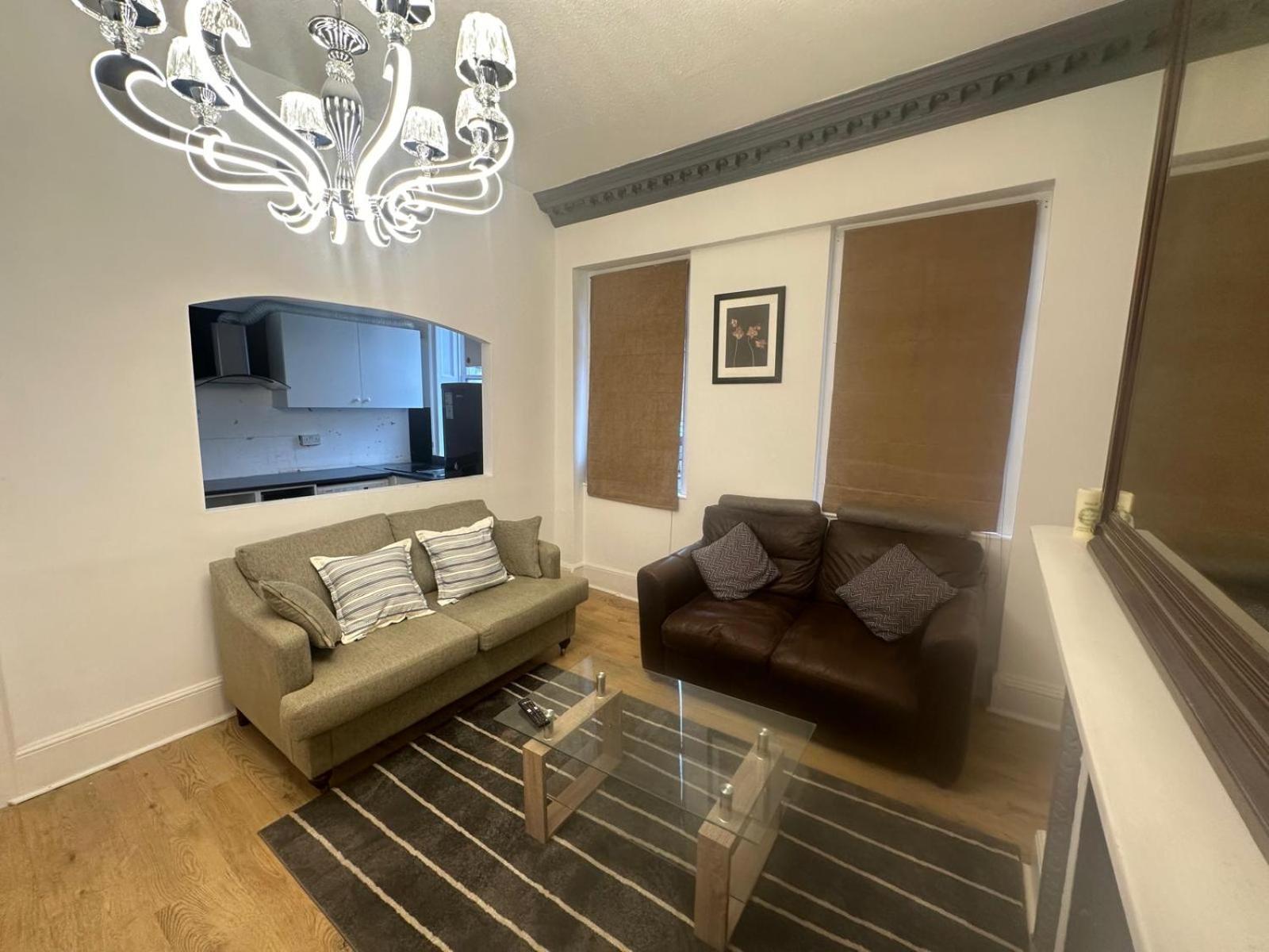First Floor One Bed Apartment In Central West London Eksteriør billede
